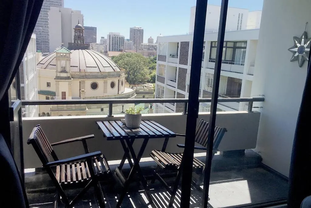 Apartment Stylish Studio With Swimming Pool In The City Bowl Cape Town